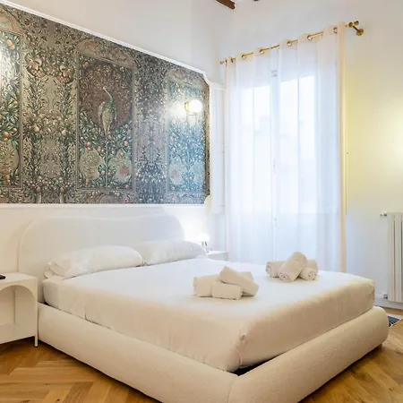Santa Croce Luxury Apartment